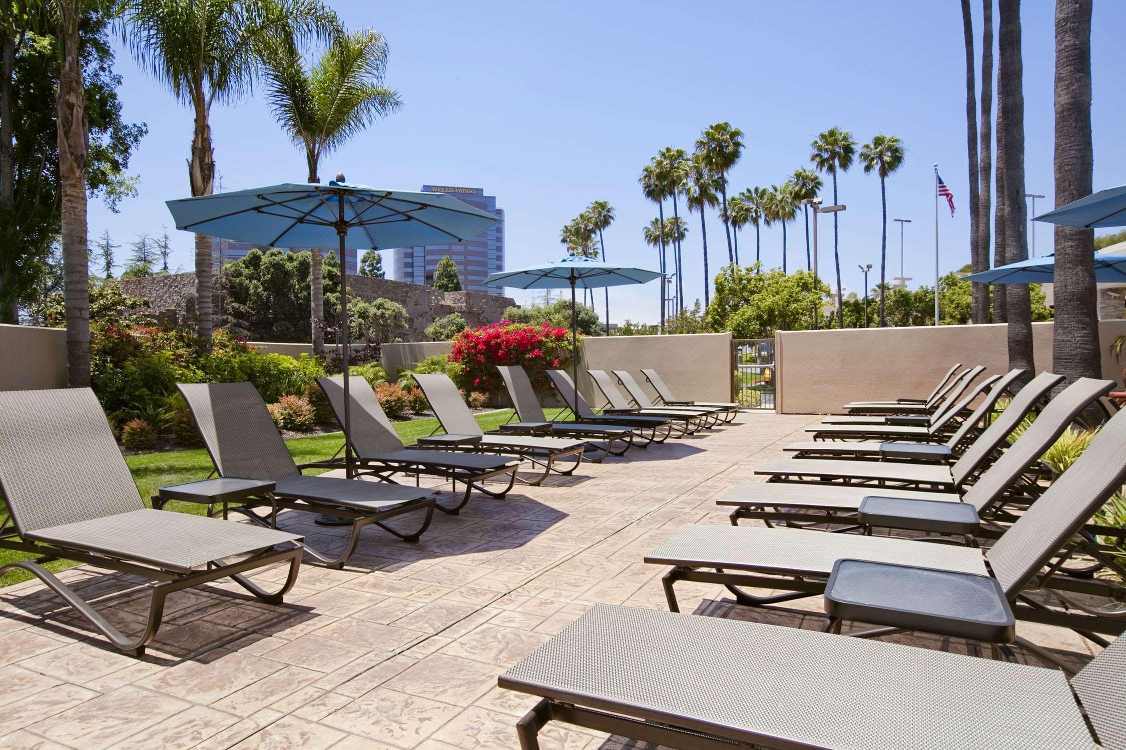 Embassy Suites By Hilton San Diego La Jolla Servizi foto
